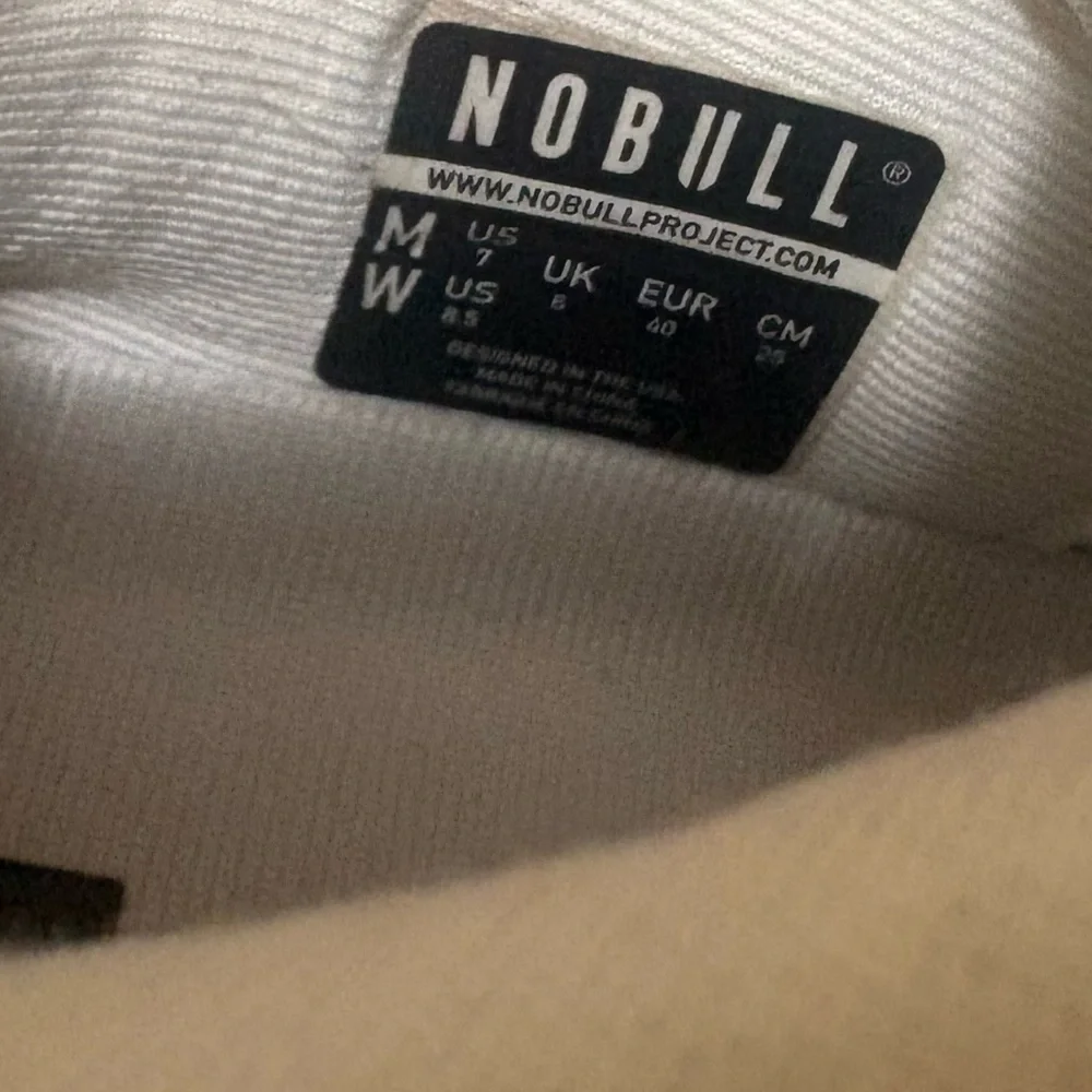 NOBULL White Knit Trainer with Gum-Toned Sole M7 W8.5 - Picture 4 of 5